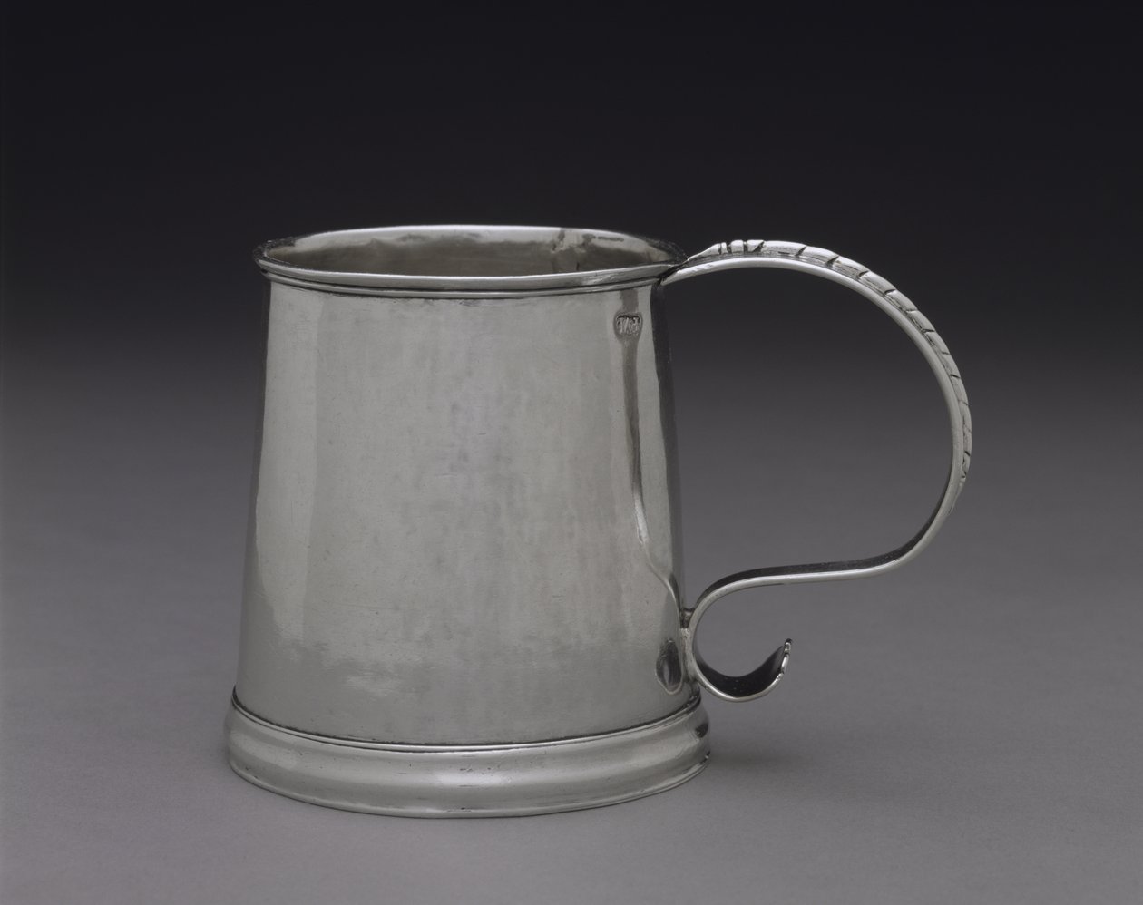 Cann, n. 1705-1751 (hopea) tekijältä Peter Van Dyck
