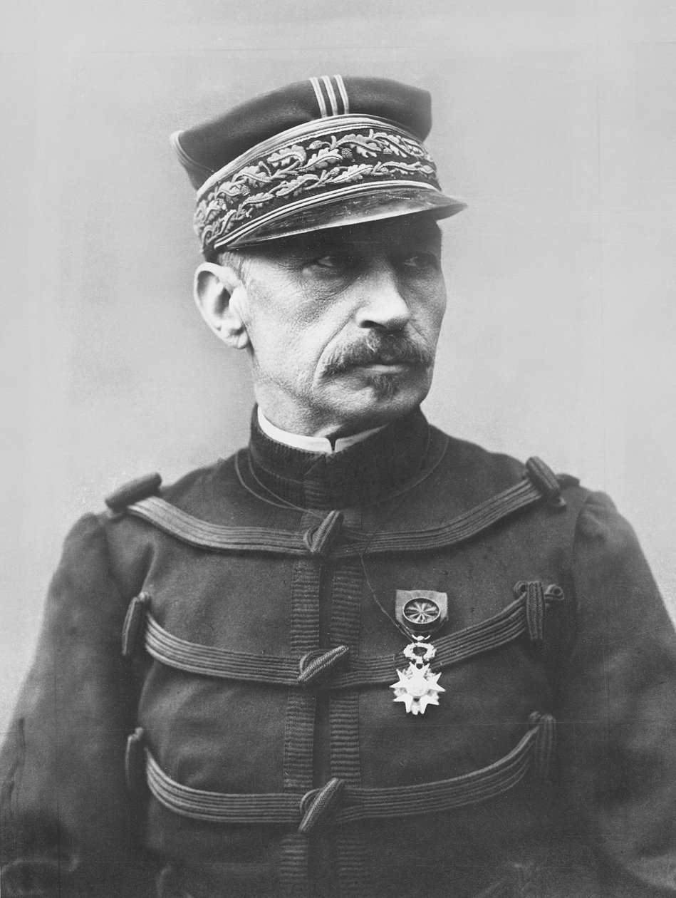 Kenraali Louis Andrén muotokuva tekijältä Petit