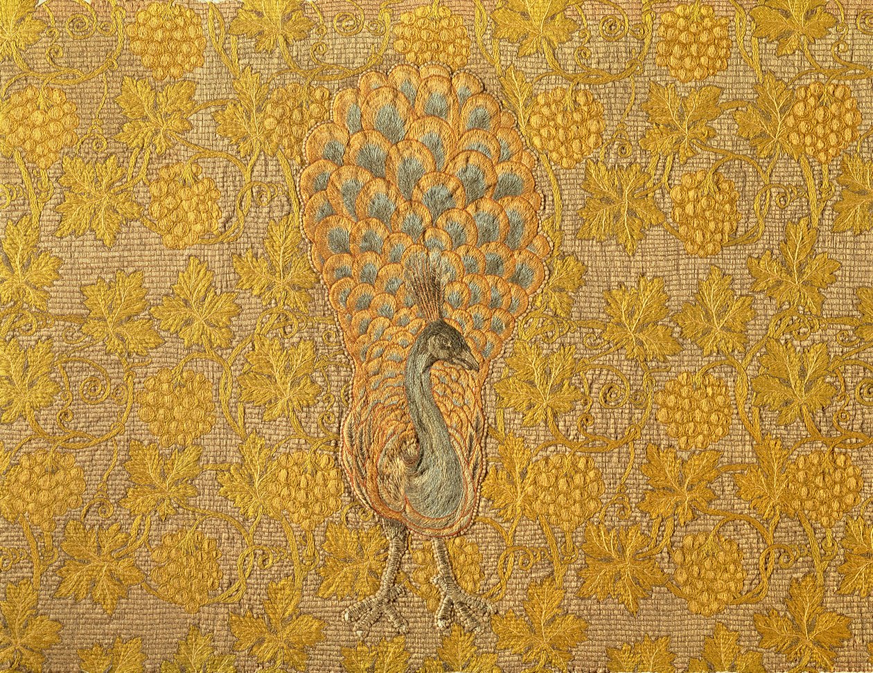 Peacock and Vine, n. 1880-1900 (villaa pellavalla) tekijältä Philip Richard Morris