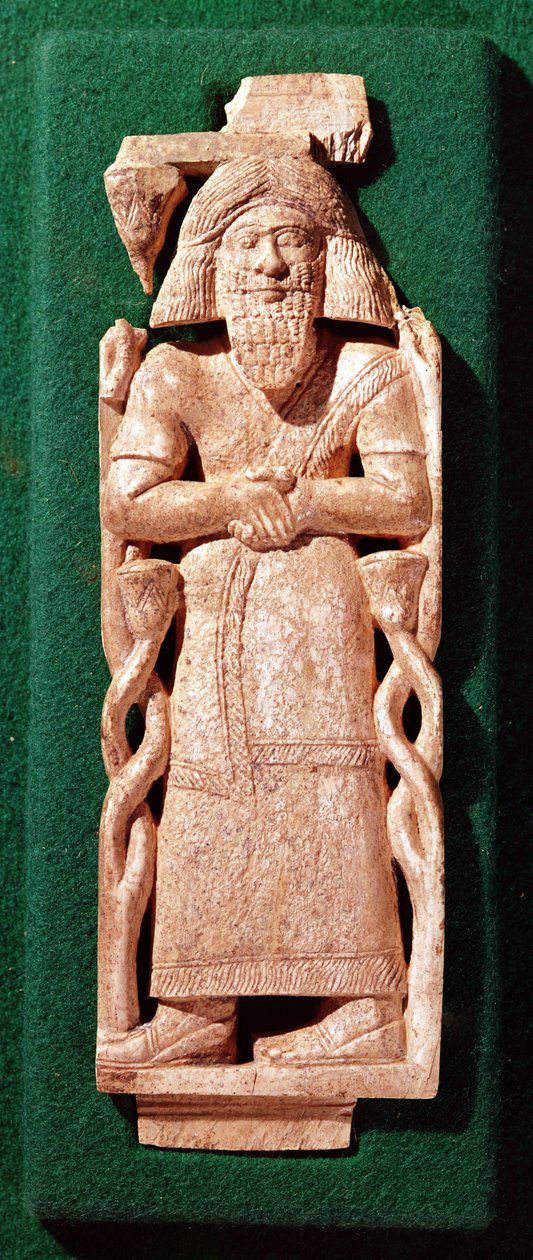 Norsunluinen jumalan plaketti, Damaskoksen kuninkaan Hazaelin valtiovuoteesta, Syyria, Arslan Tasch (Hadatou) n.840 eKr. tekijältä Phoenician