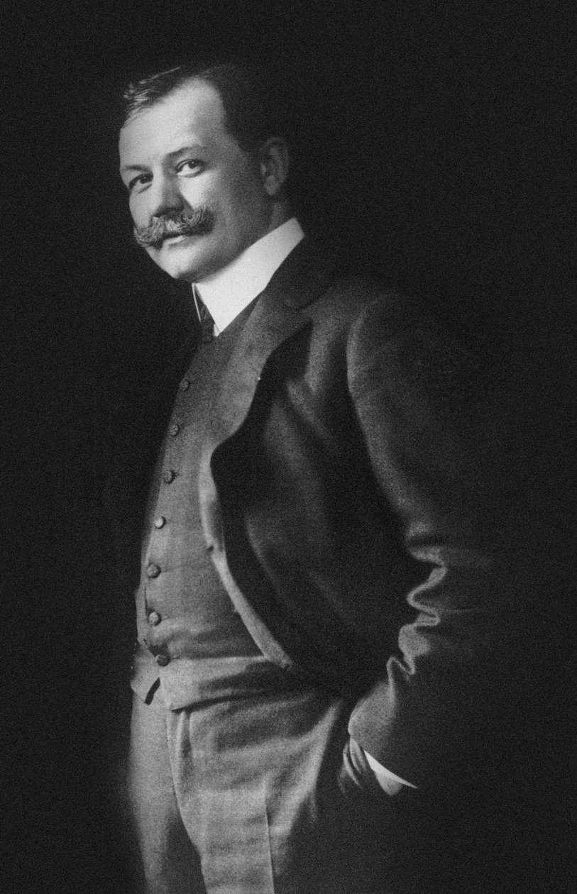 Muotokuva säveltäjä Franz Lehárista 1870-1948. tekijältä Photo studio E. Bieber.