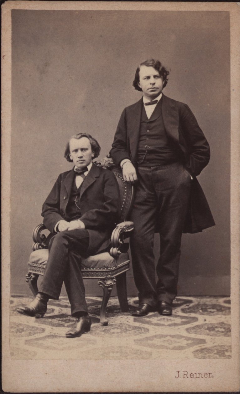 Johannes Brahms 1833-1897 ja Josef Joachim 1831-1907, 1867. tekijältä Photo studio J. Reiner.
