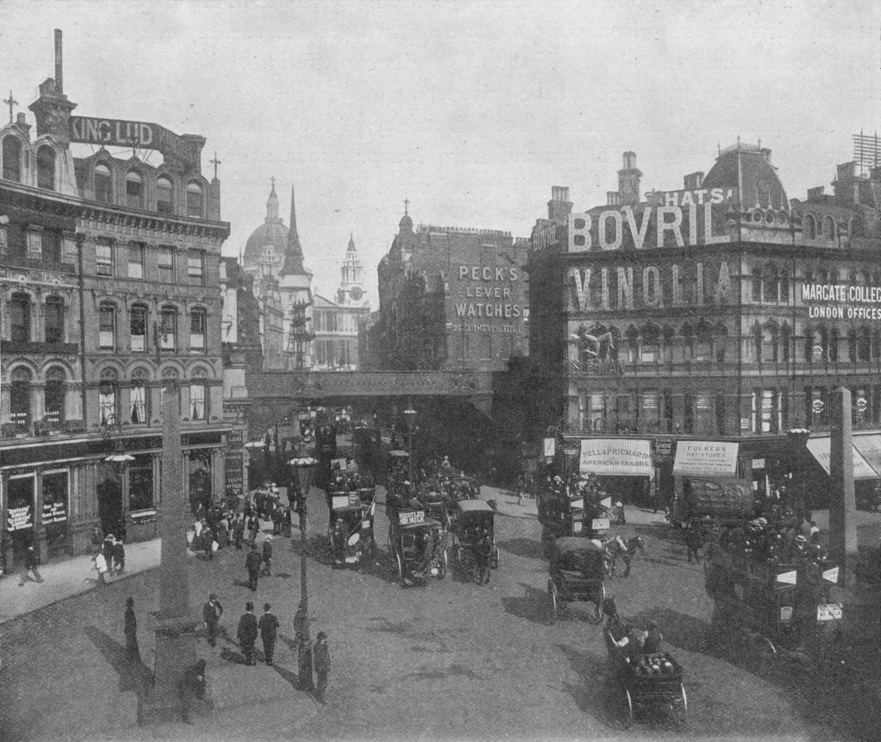 Ludgate Circus ja Ludgate Hill, Lontoon kaupunki, vuodelta 1910 1911 tekijältä Photochrom Co Ltd of London