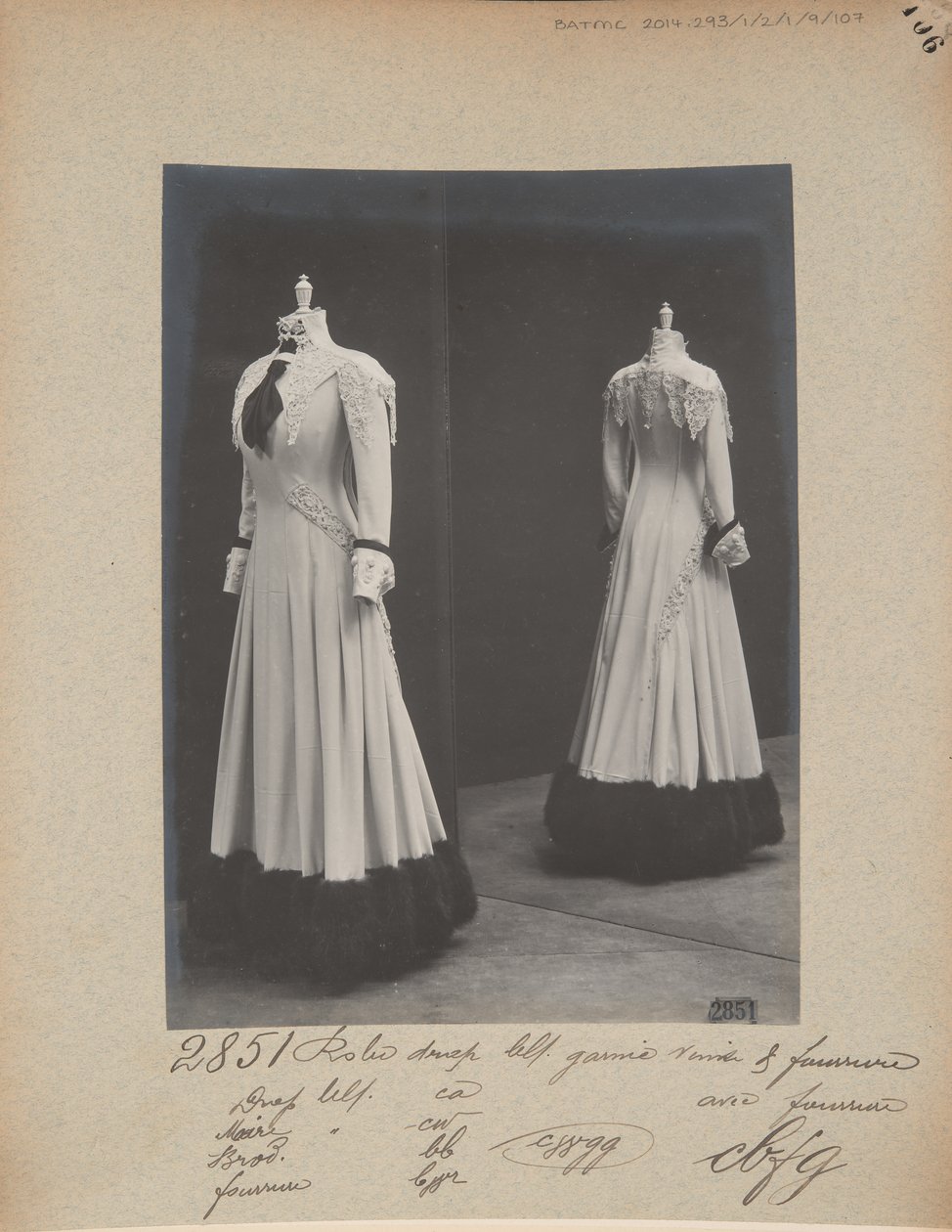 Albumisivu: House of Worth, Afternoon Dress tekijältä Photographer French