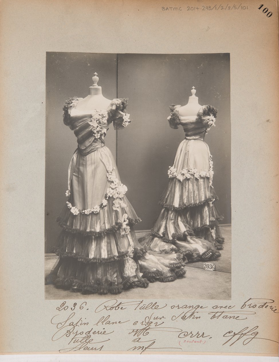 Albumisivu: House of Worth, Ball Gown tekijältä Photographer French