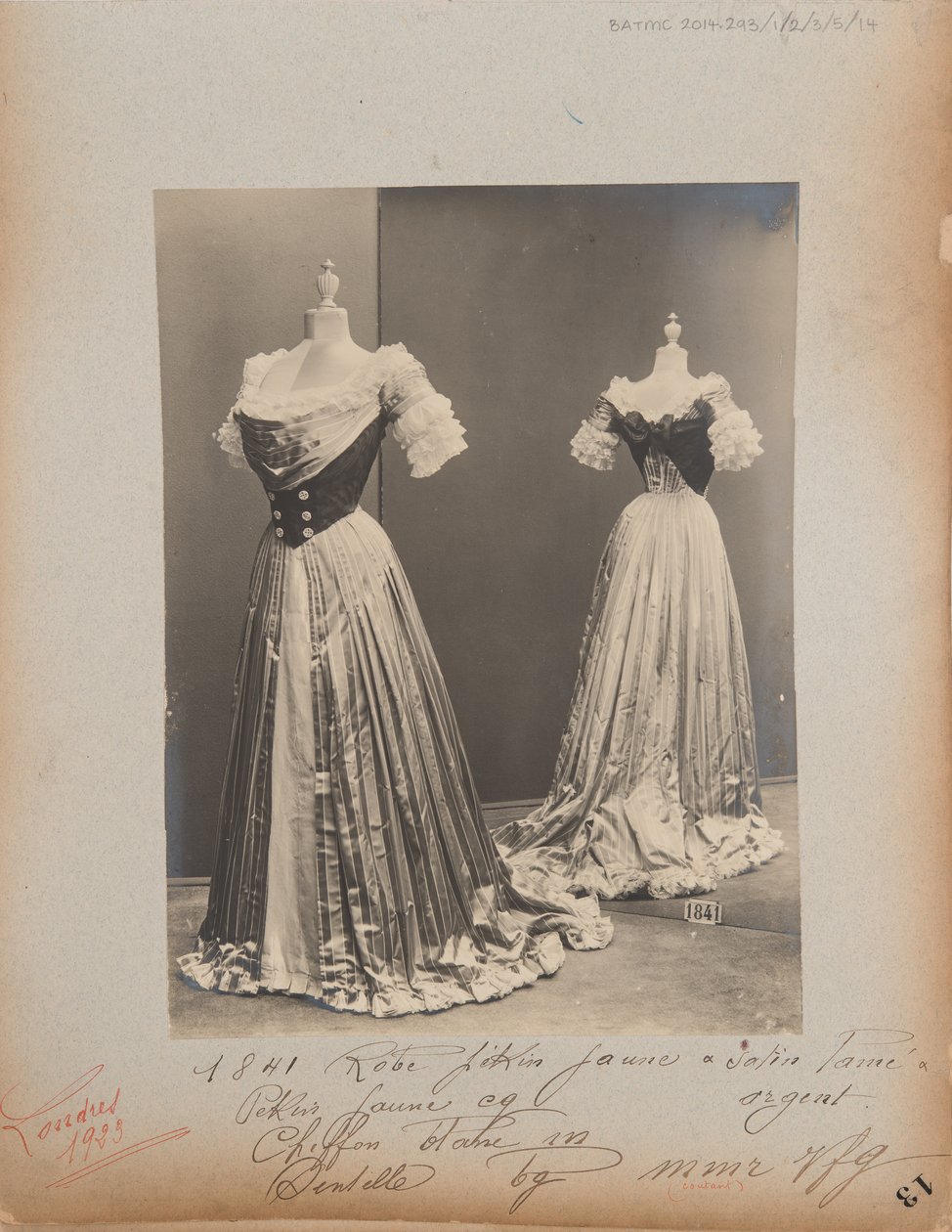 Albumisivu: House of Worth, Ball Gown tekijältä Photographer French