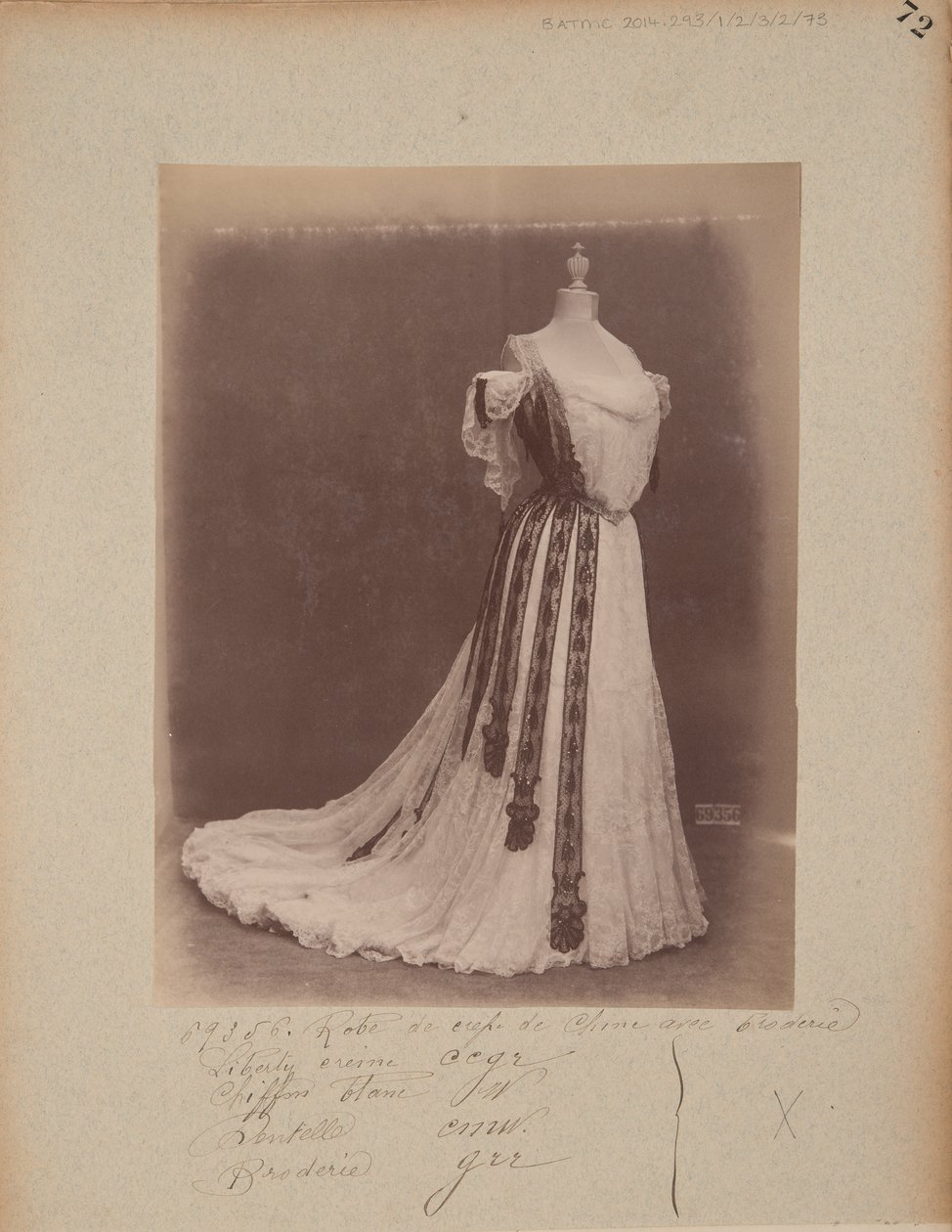 Albumisivu: House of Worth, Ball Gown tekijältä Photographer French