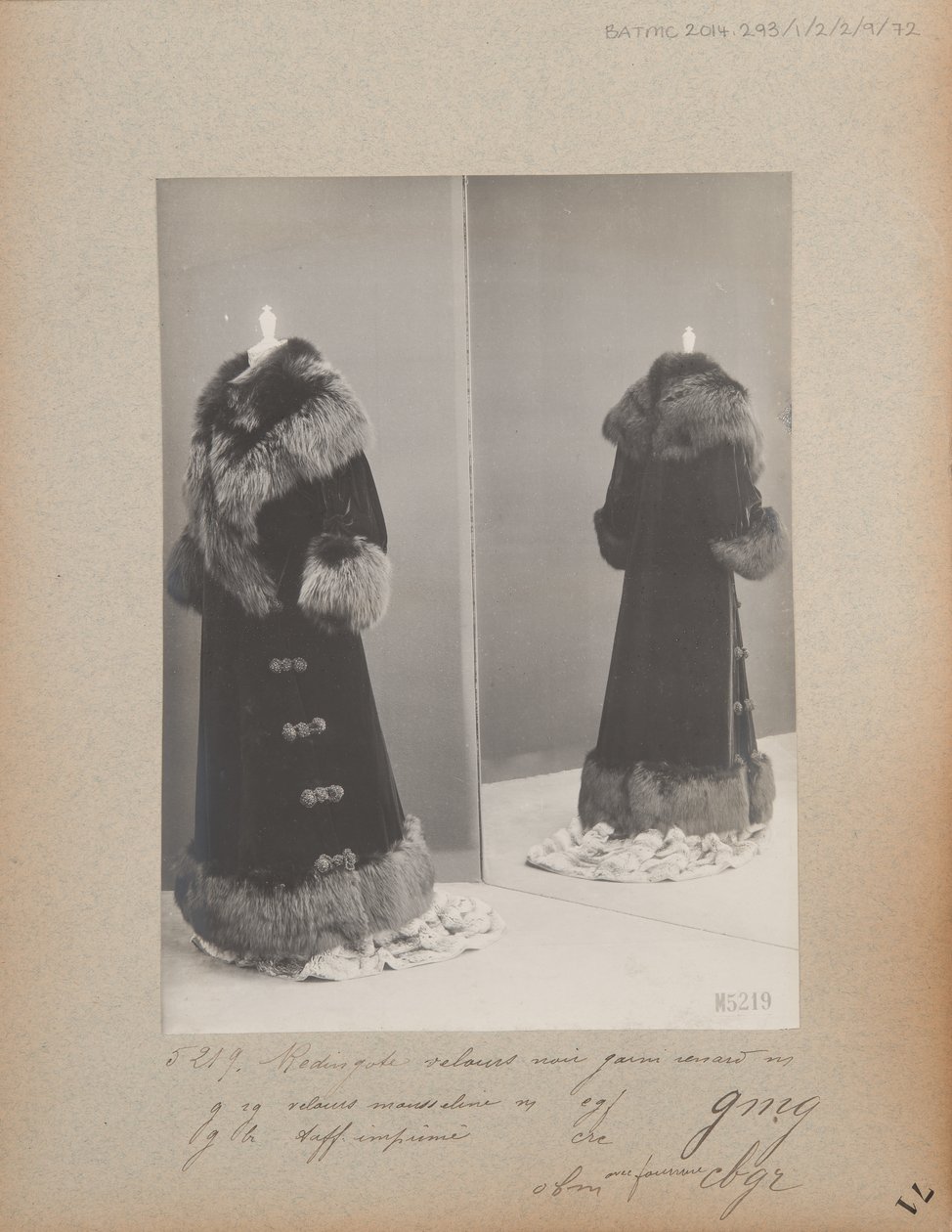 Albumisivu: House of Worth, Coat (Redingote) tekijältä Photographer French