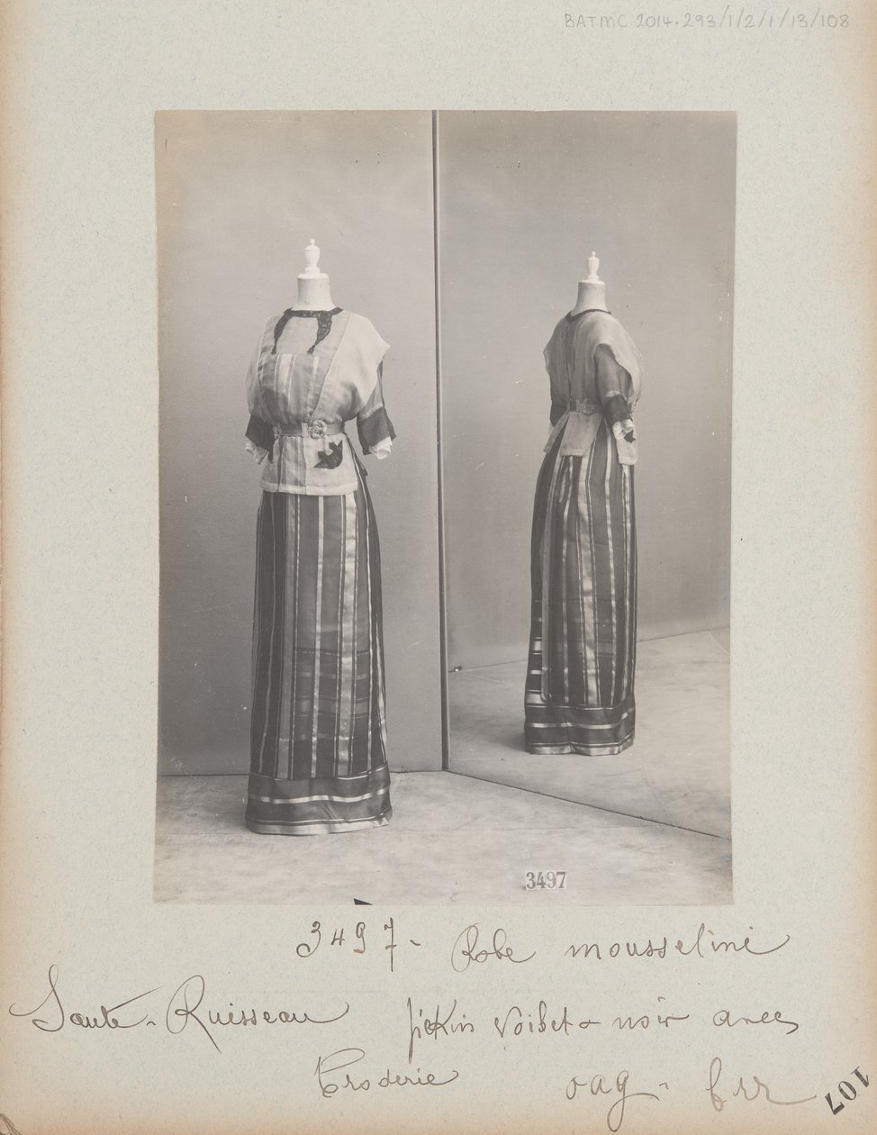 Albumisivu: House of Worth, Dress tekijältä Photographer French