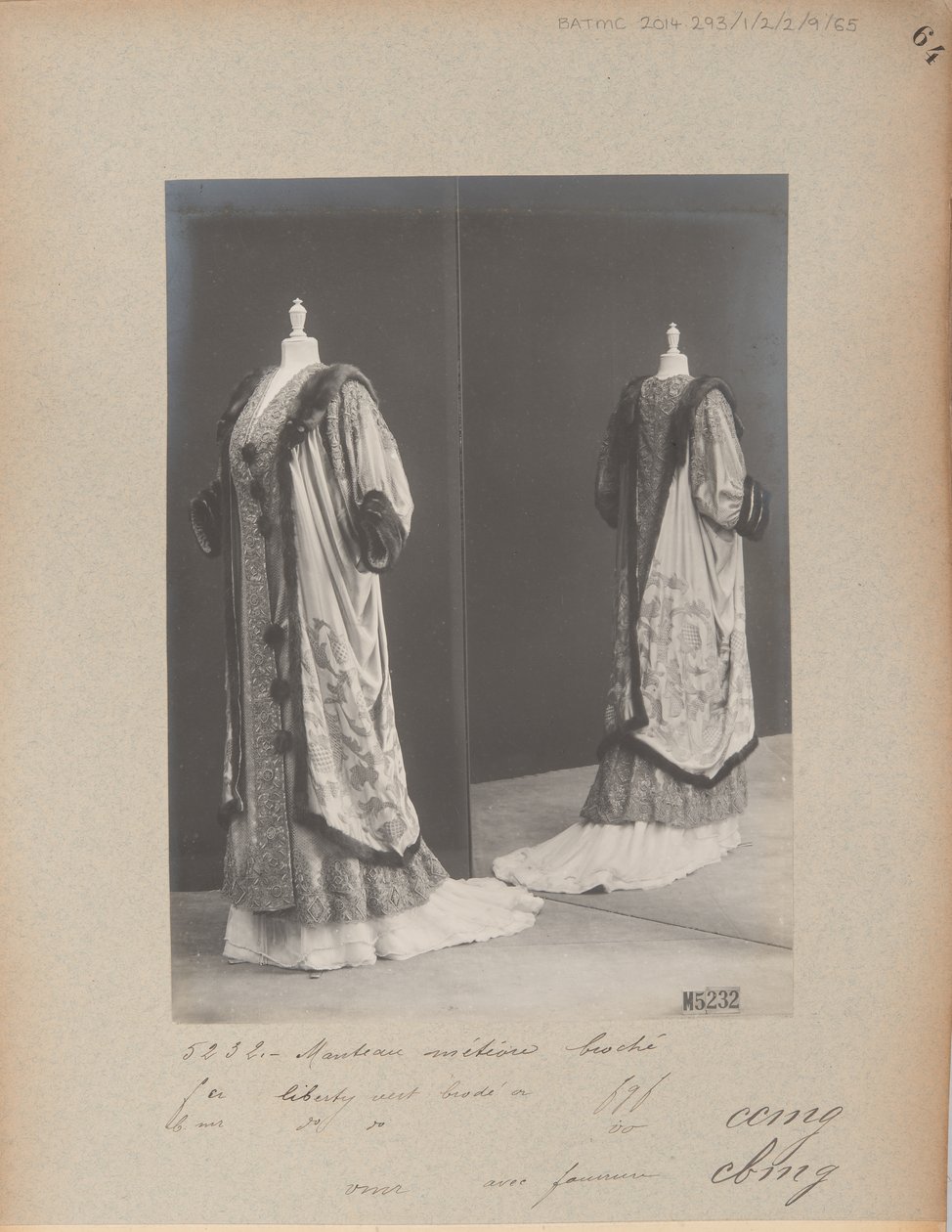 Albumisivu: House of Worth, Evening Coat tekijältä Photographer French