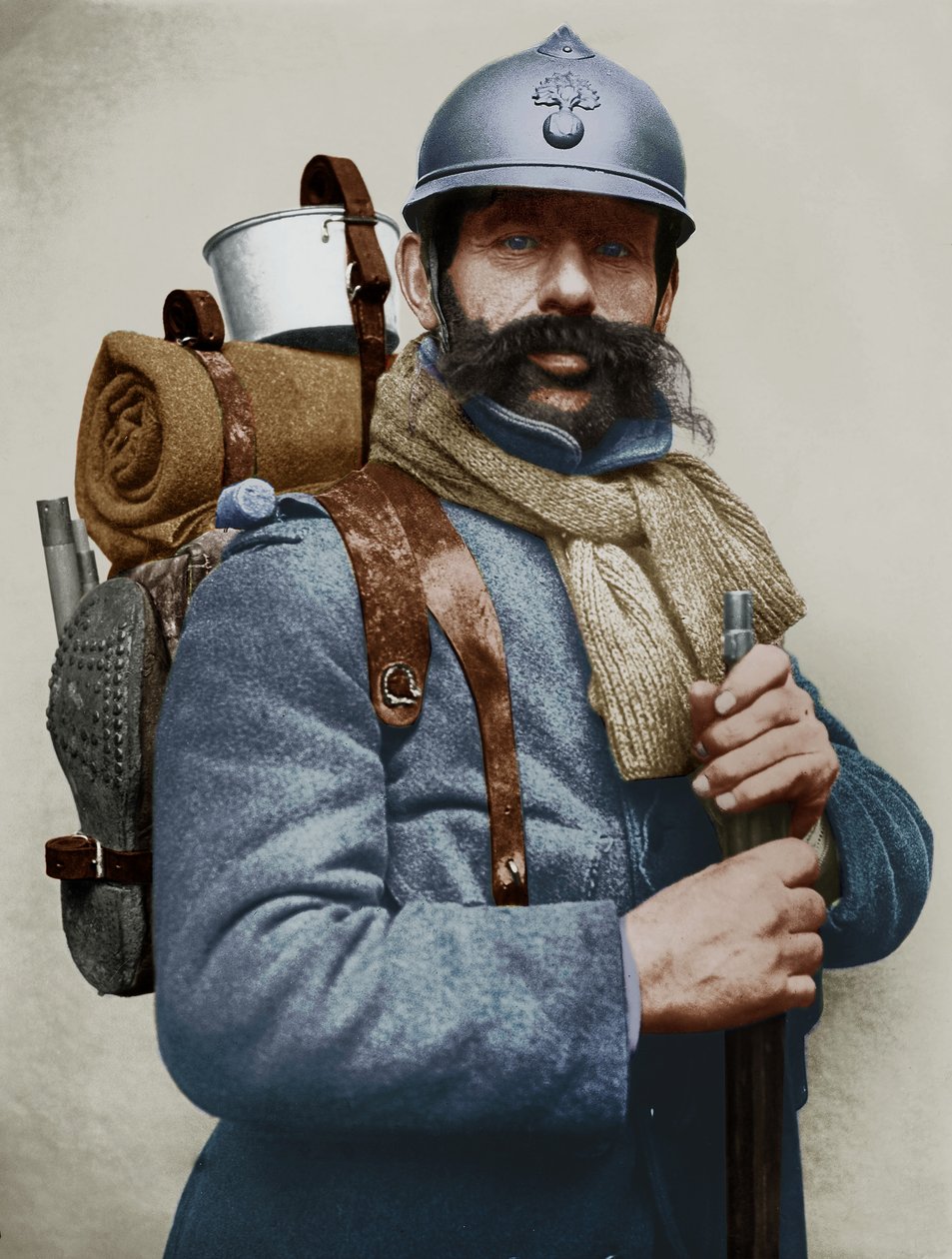 Muotokuva ranskalaisesta sotilaan sotilaallisesta univormusta, maailmansota (värivalokuva) tekijältä Photographer French