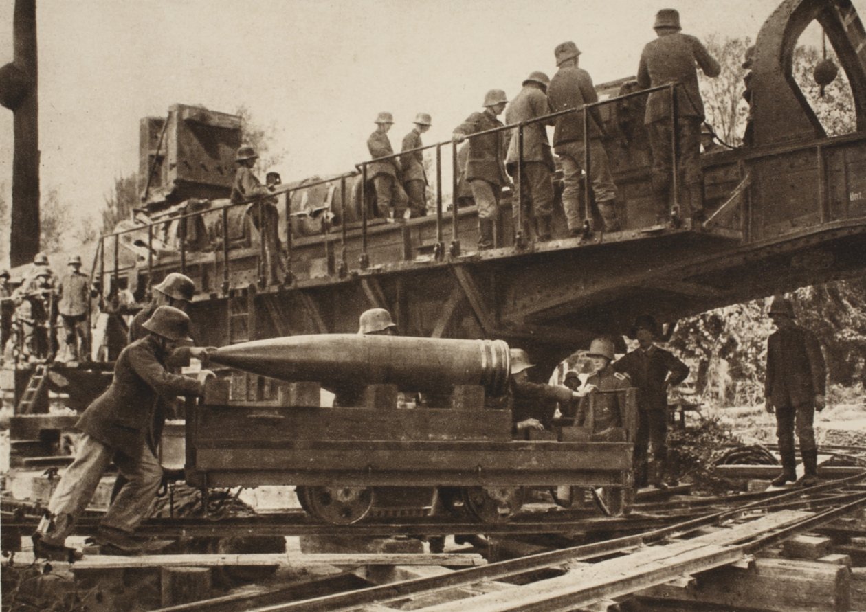 38 cm:n tykin lataaminen (mv/w kuva) tekijältä Photographer German