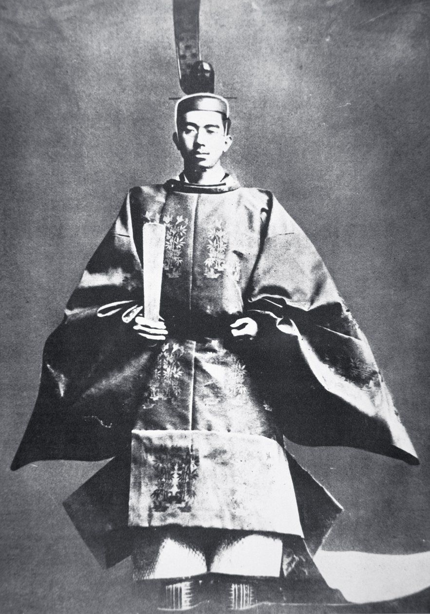 Hirohito, Japanin keisari valtaistuimellaan tekijältä Photographer Japanese