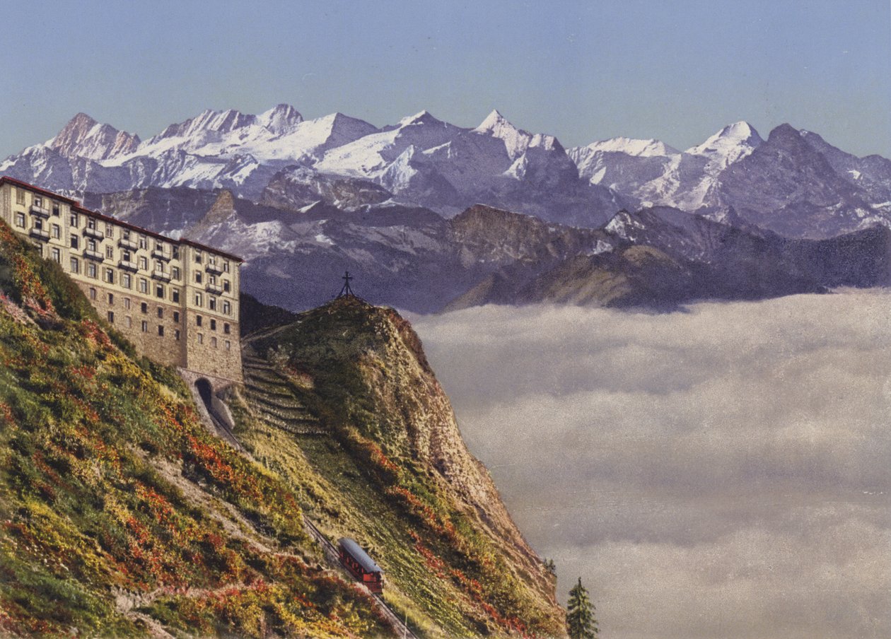 Stanserhorn 1900m köysirata ja hotelli Bernin Alpeilla (värikuva) (värikuva) tekijältä Photographer Swiss