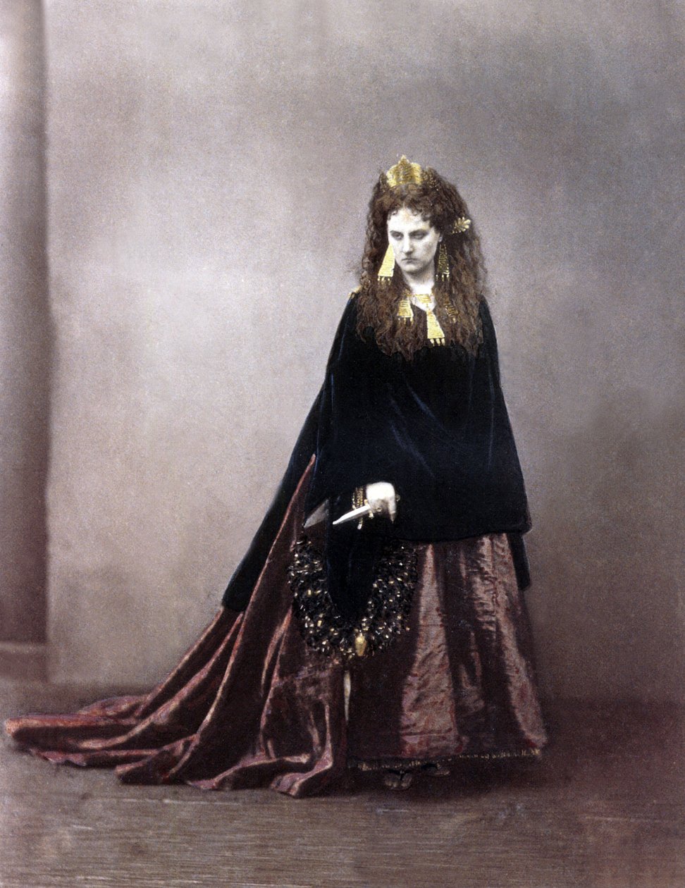 Italialainen Virginia Oldoini, Castiglionen kreivitär, 1863-67 (värillinen kuva) tekijältä Pierre Louis after Pierson
