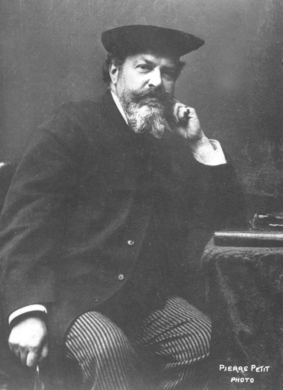 valmistettu 1893 tekijältä Pierre Petit