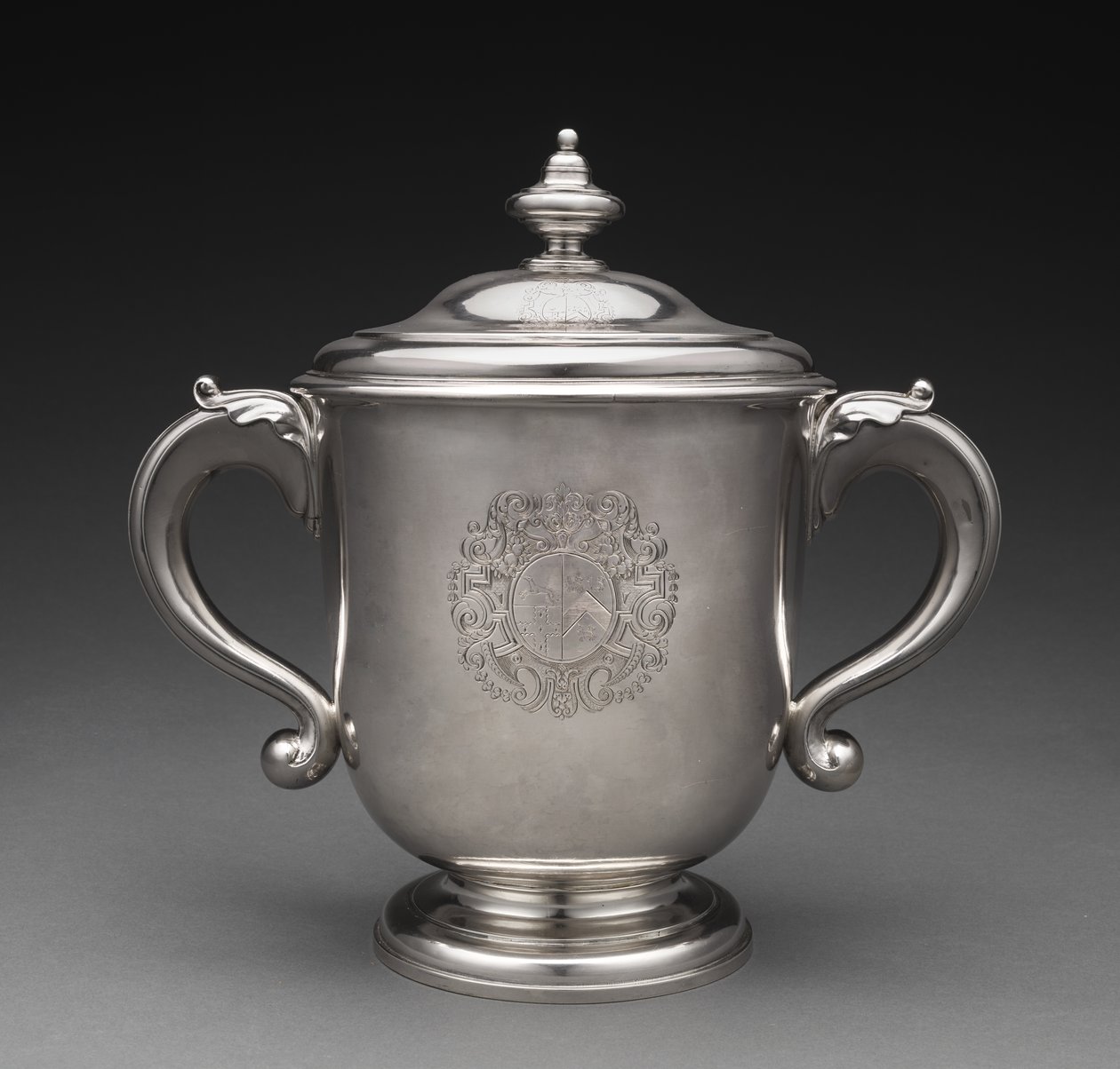 Peitetty kuppi tekijältä Pierre Platel