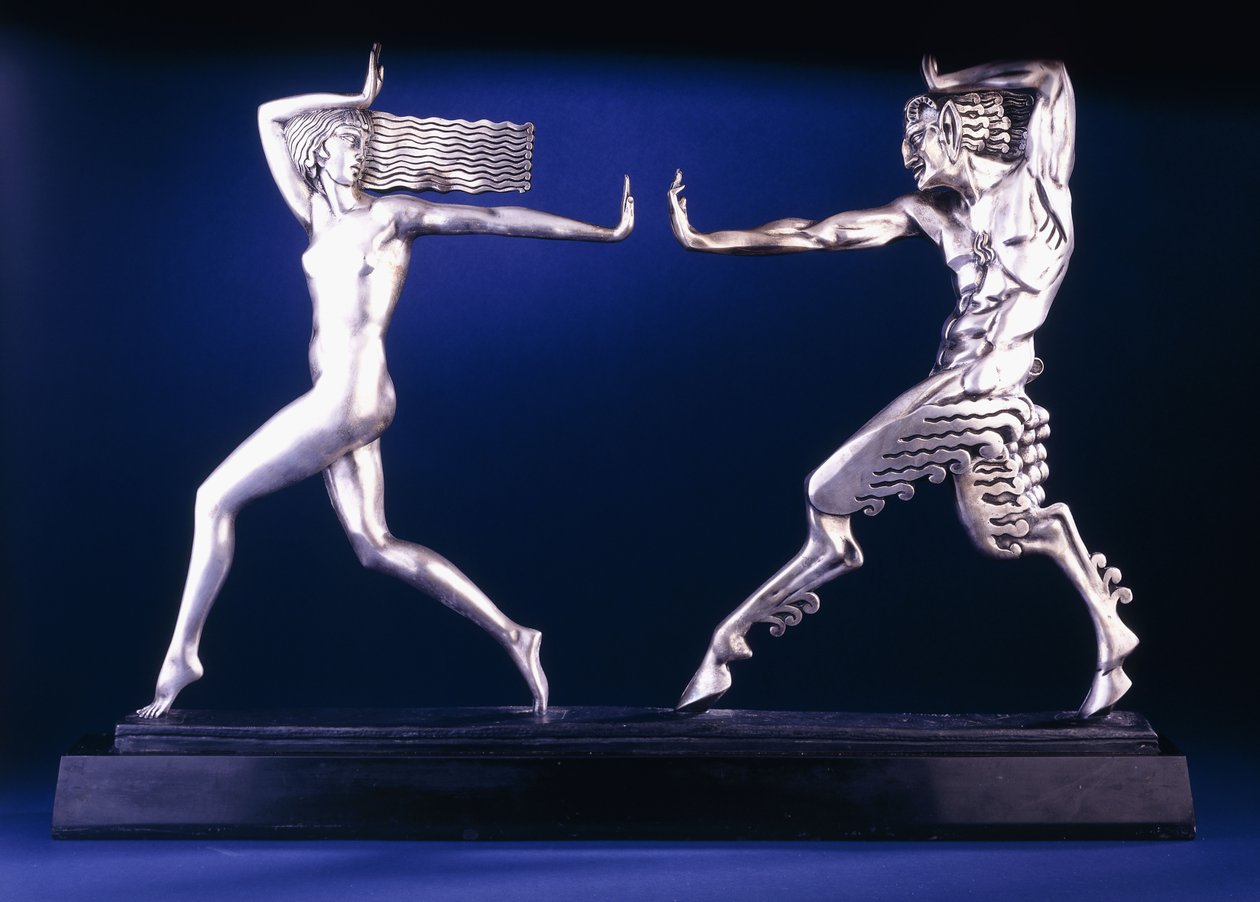 Nymfi ja faun ryhmä, 1900-luku (hopeaa pronssia marmorialustalla) tekijältä Pierre le Faguays