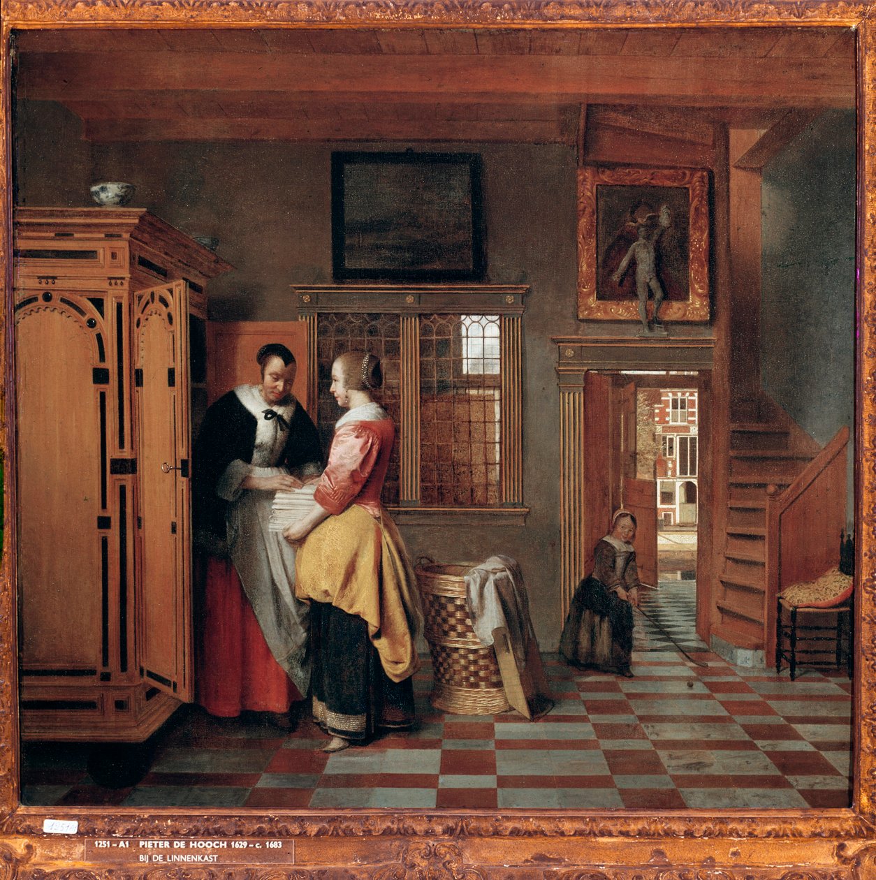 Sisustus naisten kanssa pellava-arkun vieressä tekijältä Pieter de Hooch