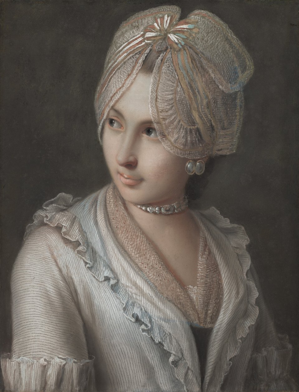 Tyylikäs nuori nainen pitsilakalla tekijältä Pietro Antonio Rotari
