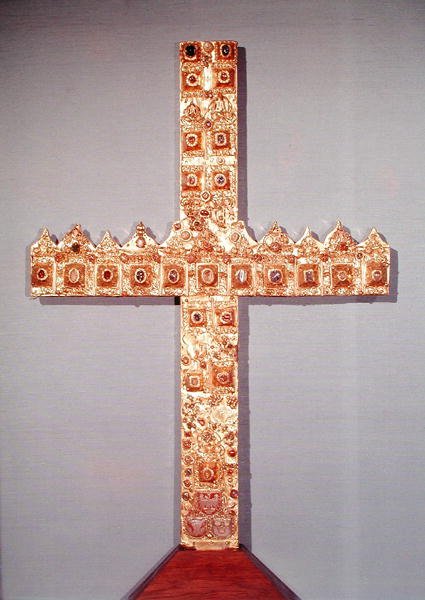 Risti tehty kahdesta kruunusta, 1472-88 (kulta, puu, helmet & jalokivet) tekijältä Polish School