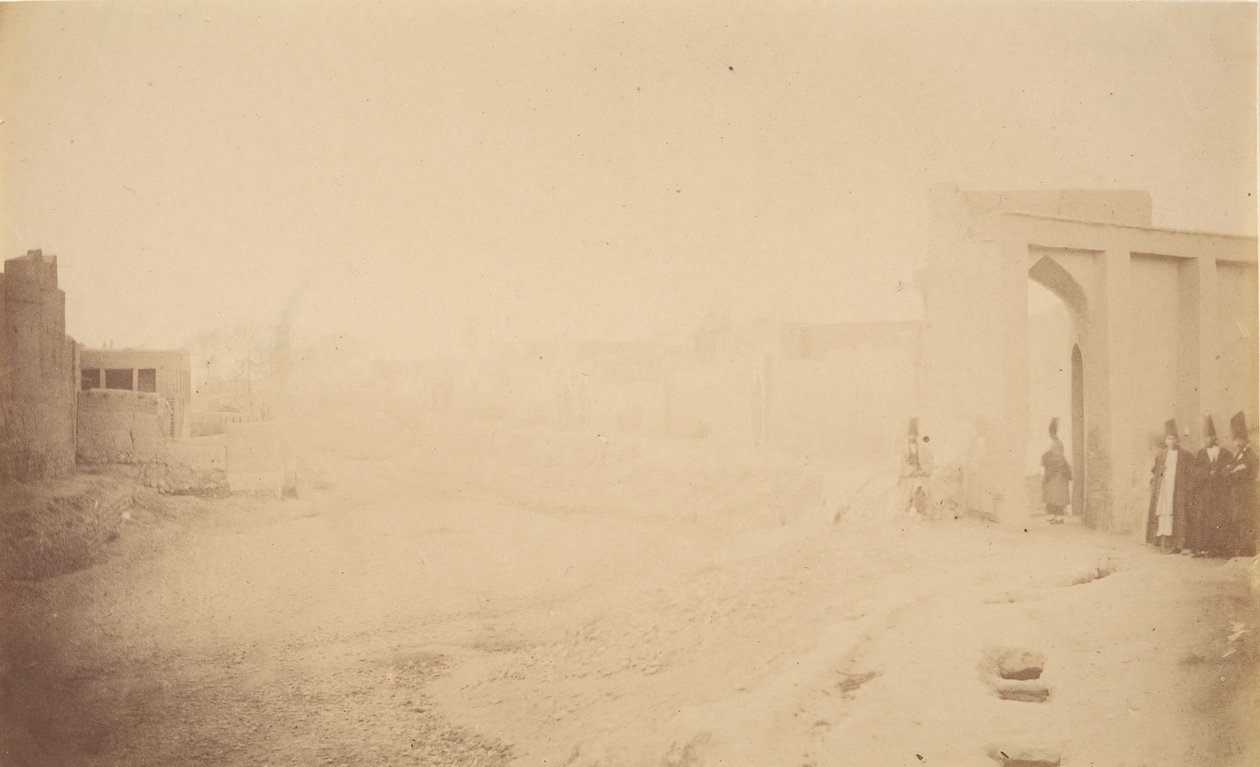 [Näkymä TABRIZista], 1840-60-luku. tekijältä Possibly by Luigi Pesce.