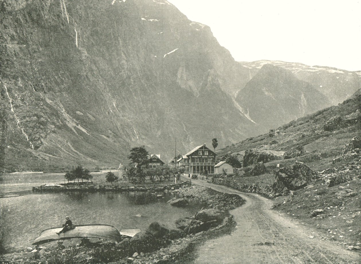 Puhelinasema ja hotellit, Gudvangen, Norja, 1895. tekijältä Poulton and Co