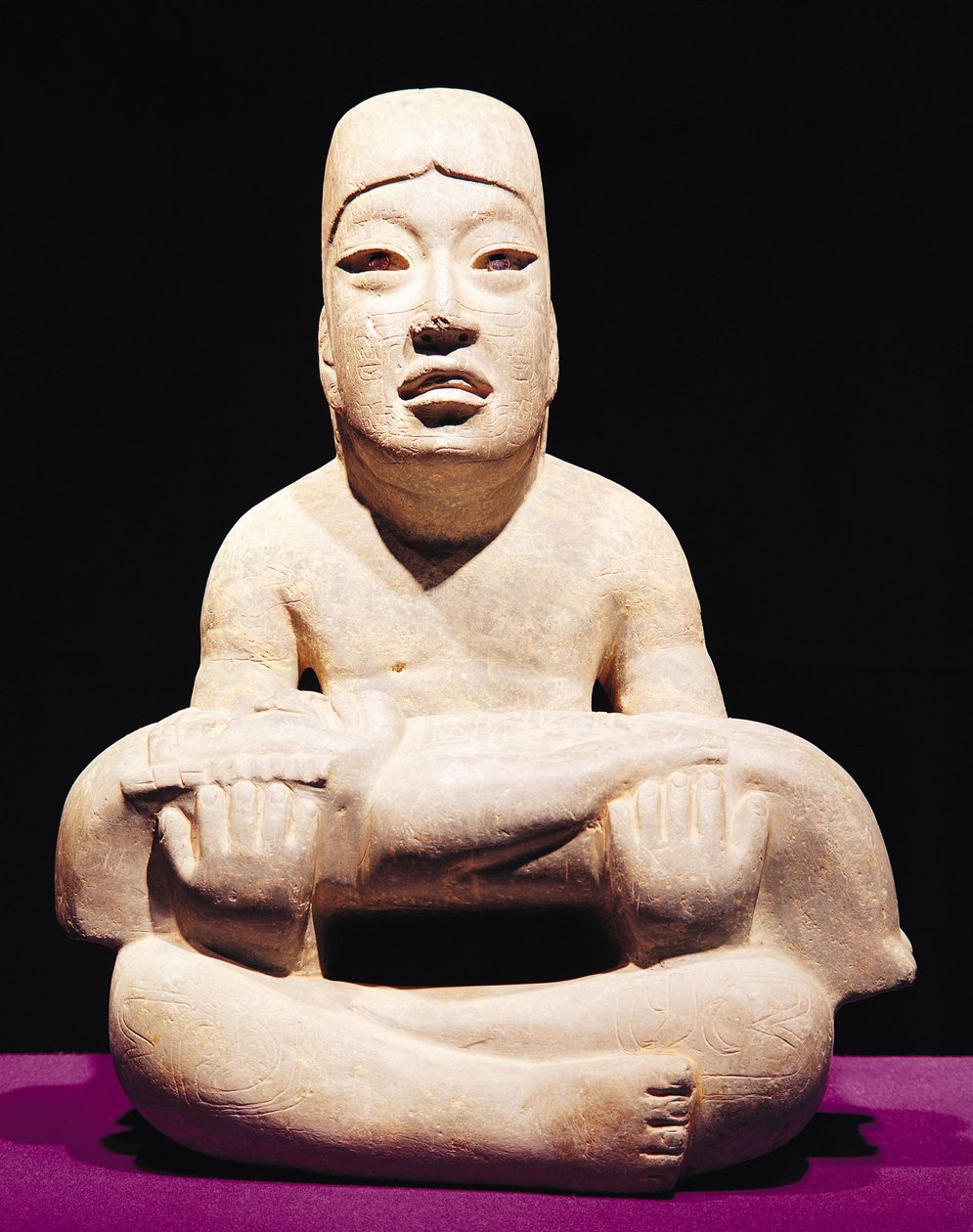 Ristijalkainen hahmo, jolla on vauva kädessään, Olmec-maalaus. tekijältä Pre Columbian