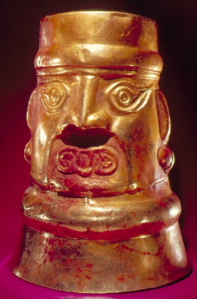 Effigy-astia (kulta ja maali) tekijältä Pre Columbian Pre Columbian