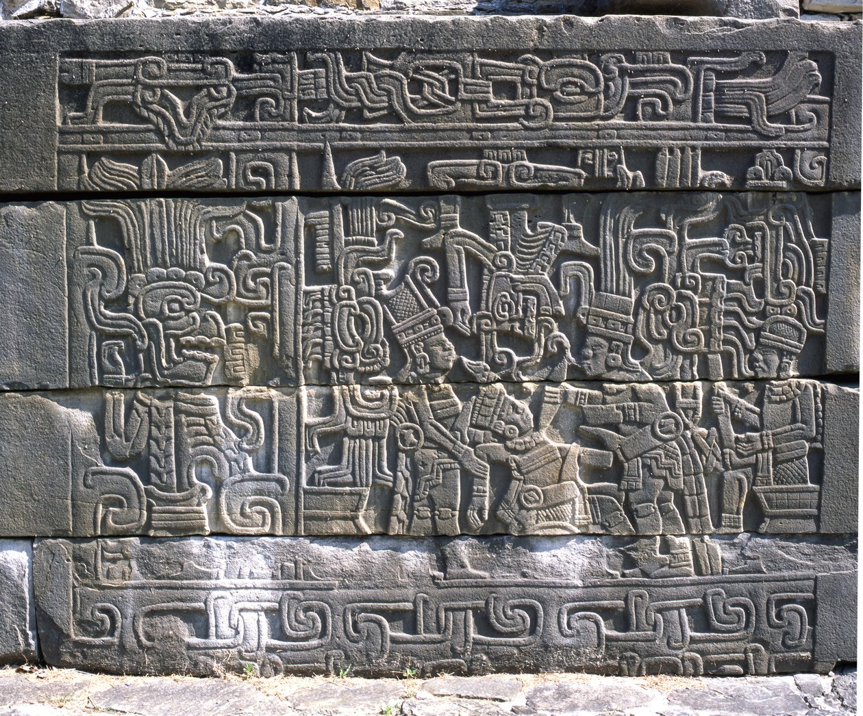 North-East relief, North Wall, South Ball Court, Late Classic period tekijältä Pre Columbian