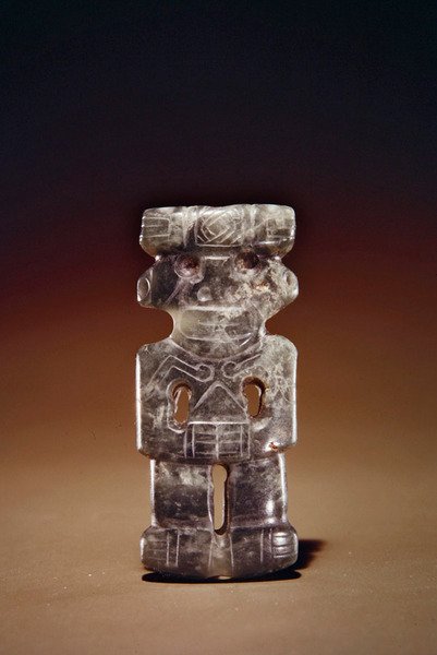 Riipusfiguuri, Guacimosta, Linea Viejan alueelta (läpikuultavaa merivihreää jadea). tekijältä Pre Columbian Pre Columbian