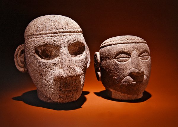 Heads, Costa Rica tekijältä Pre Columbian Pre Columbian
