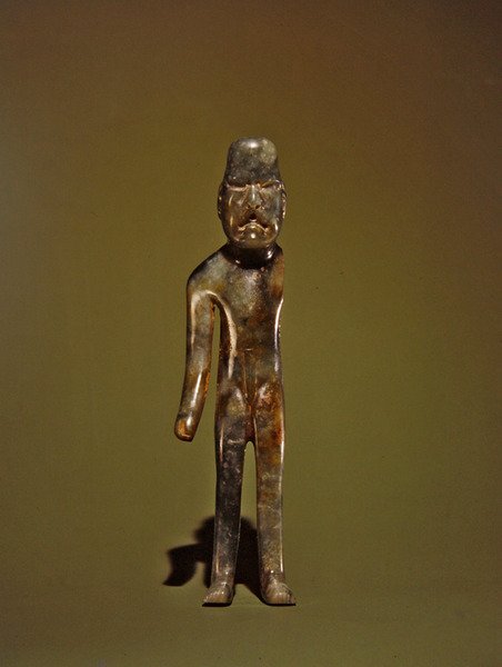 Seisova mies, Olmec Culture (jade) tekijältä Pre Columbian Pre Columbian