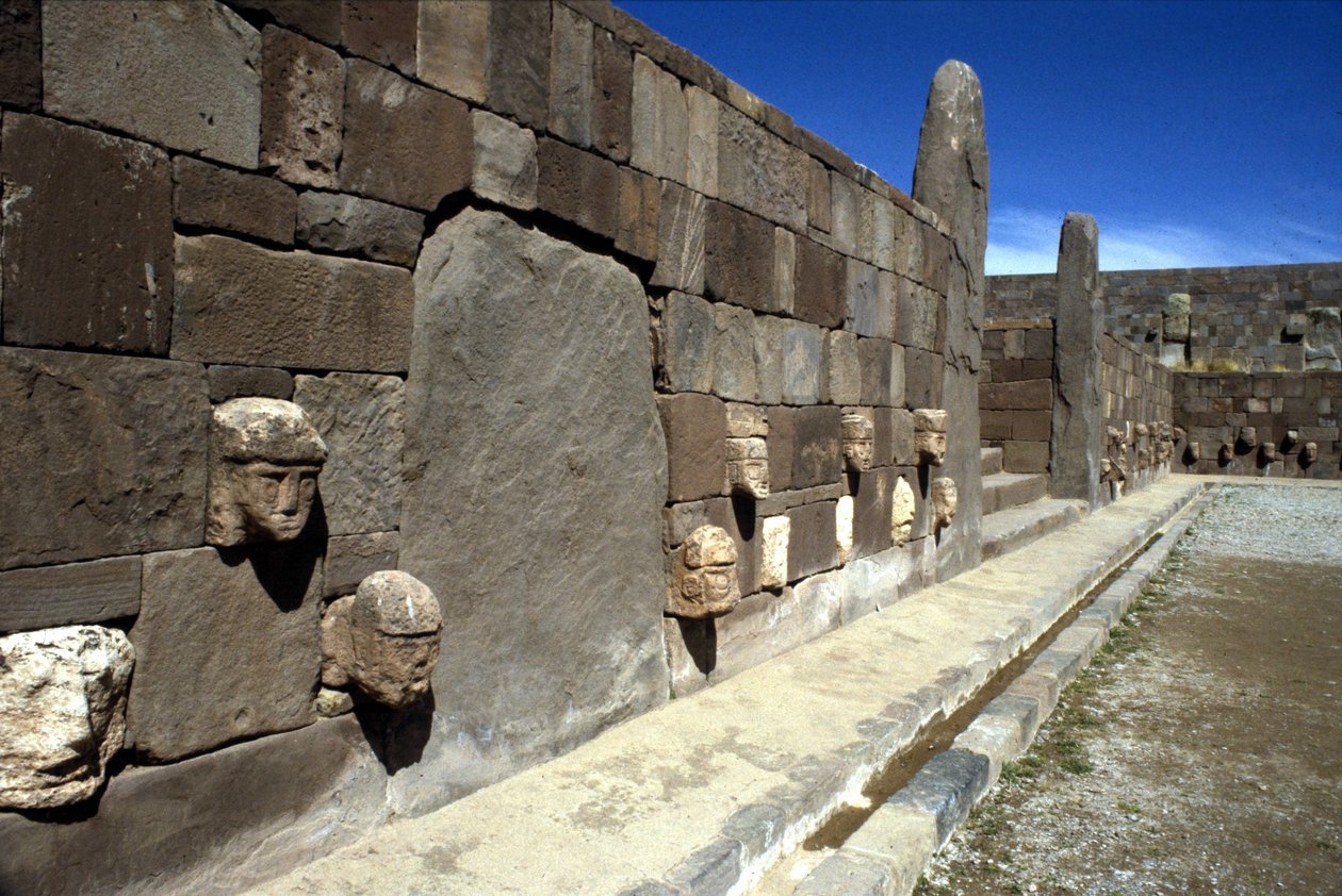 Esikolumbiaaninen arkeologinen alue Tiahuanaco, Bolivia. tekijältä Pre Columbian Pre Columbian