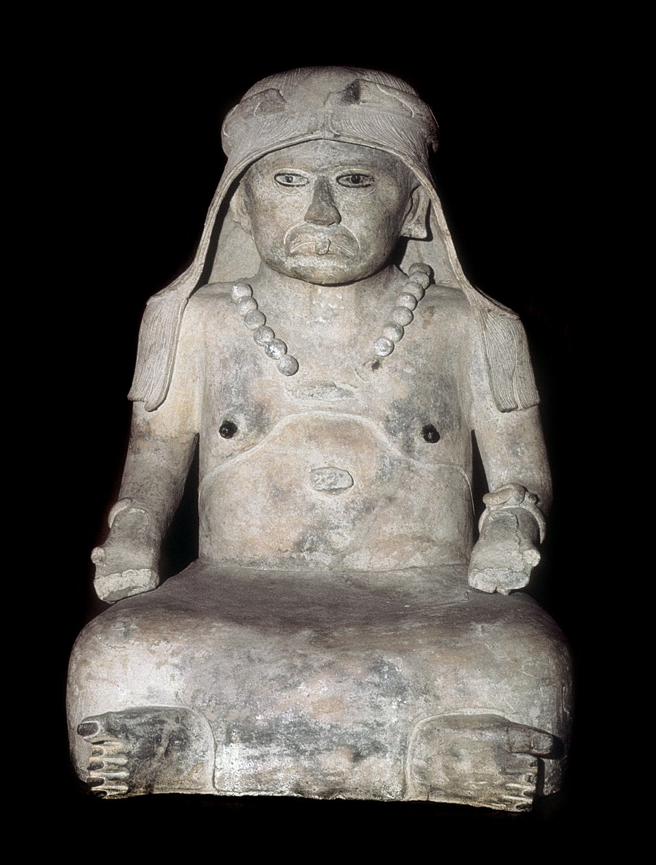 Esikolumbialainen taide: vanha nainen, jolla on päällinen. Veistos Veracruzista (Meksiko) tekijältä Pre Columbian Pre Columbian