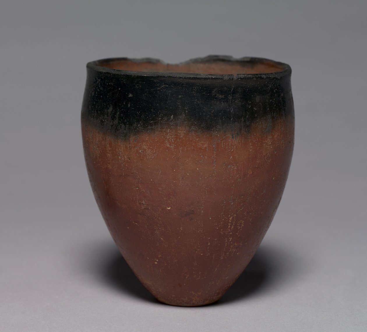 Mustapäällinen dekantterilasi, 4500-3000 eaa tekijältä Predynastic Period Egyptian