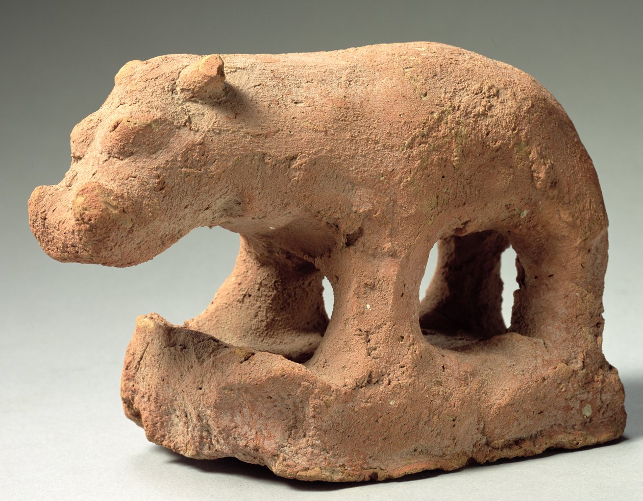 Virtahepo, 4. vuosituhat eKr. (poltettu savi) tekijältä Predynastic Period Egyptian