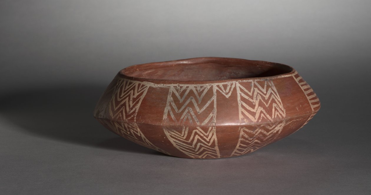 Valkoinen ristivuorattu kulho kilpikonnan ja auringon kanssa, n. 4000-3400 eaa. tekijältä Predynastic Period Egyptian