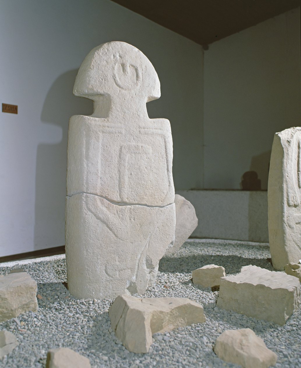 Yksi Lunigiana-steleistä, löydetty Bigliolosta, noin 3000 eaa tekijältä Prehistoric