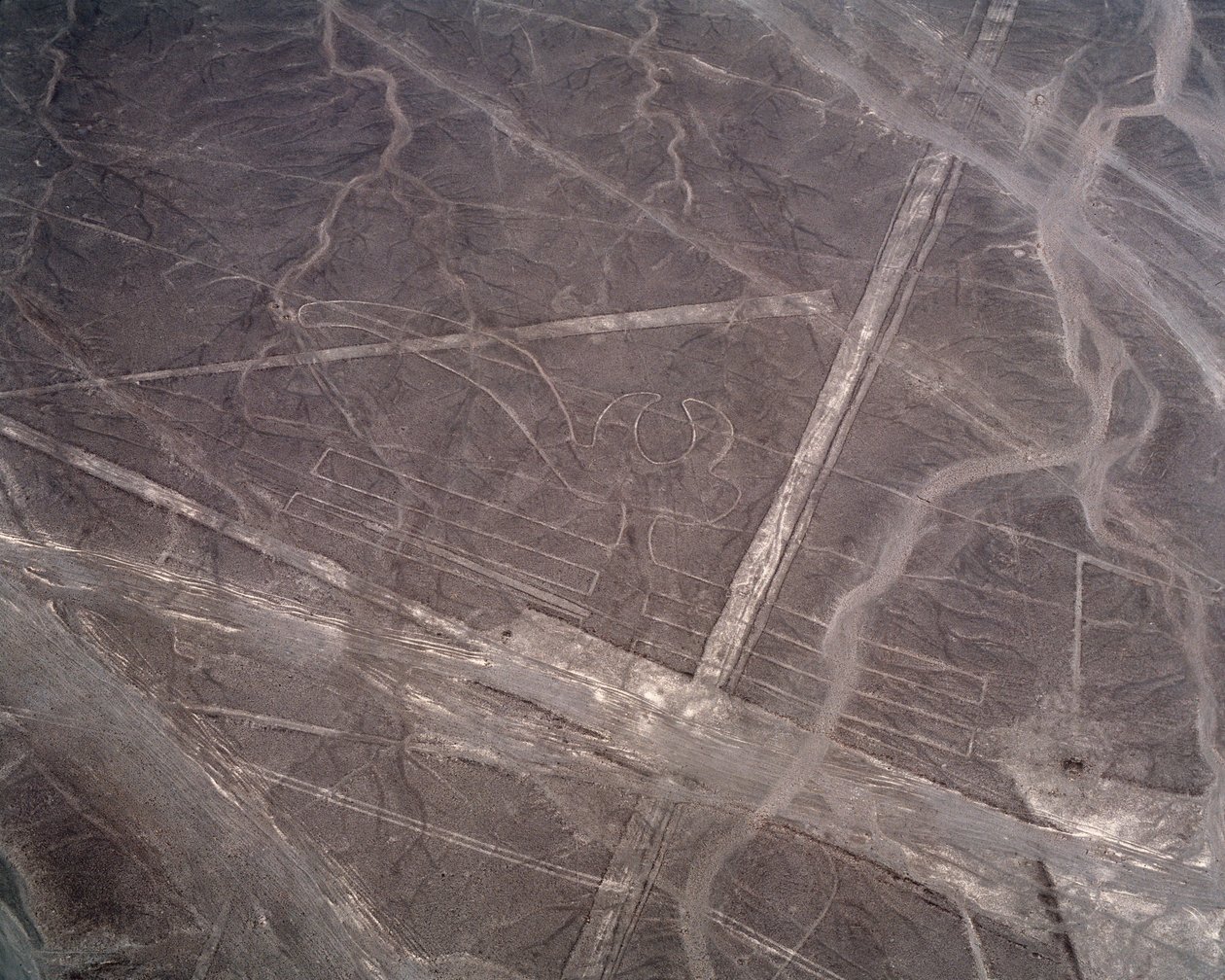 Ilmakuva Nazca Linesista (valokuvaus tekijältä Prehistoric Prehistoric