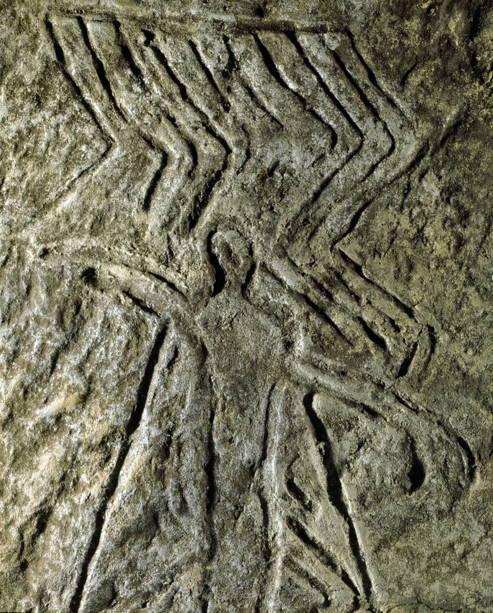 Esihistoria, kalliotaide: petroglyfi (graffiti kivellä) ihmishahmosta. neoliittinen, kivikausi. (Azerbaidžan) Pronssikausi. Baku, Azerbaidžanin valtion uskontohistoriallinen museo tekijältä Prehistoric Prehistoric