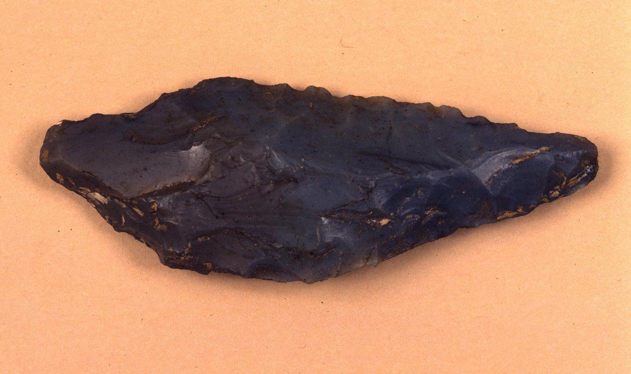 Isolino di Varesesta (Italiasta) löydetty kivinen nuolenkärki. tekijältä Prehistoric Prehistoric