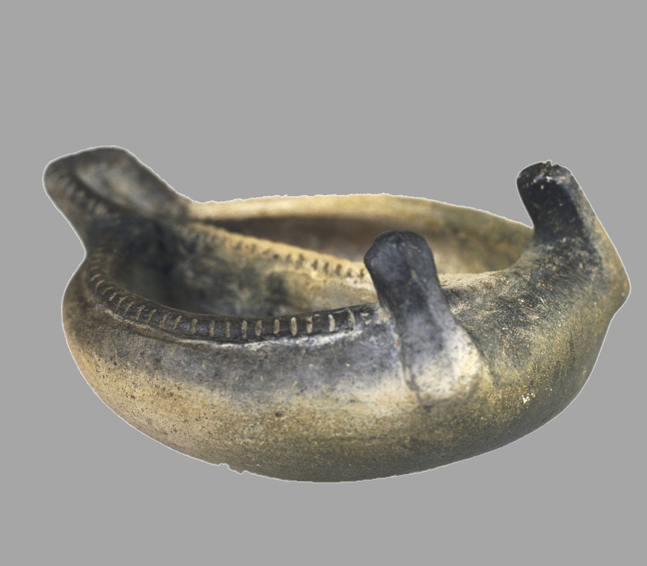 Zoomorfinen kulho, 3800-3600 eaa tekijältä Prehistoric Russian Culture