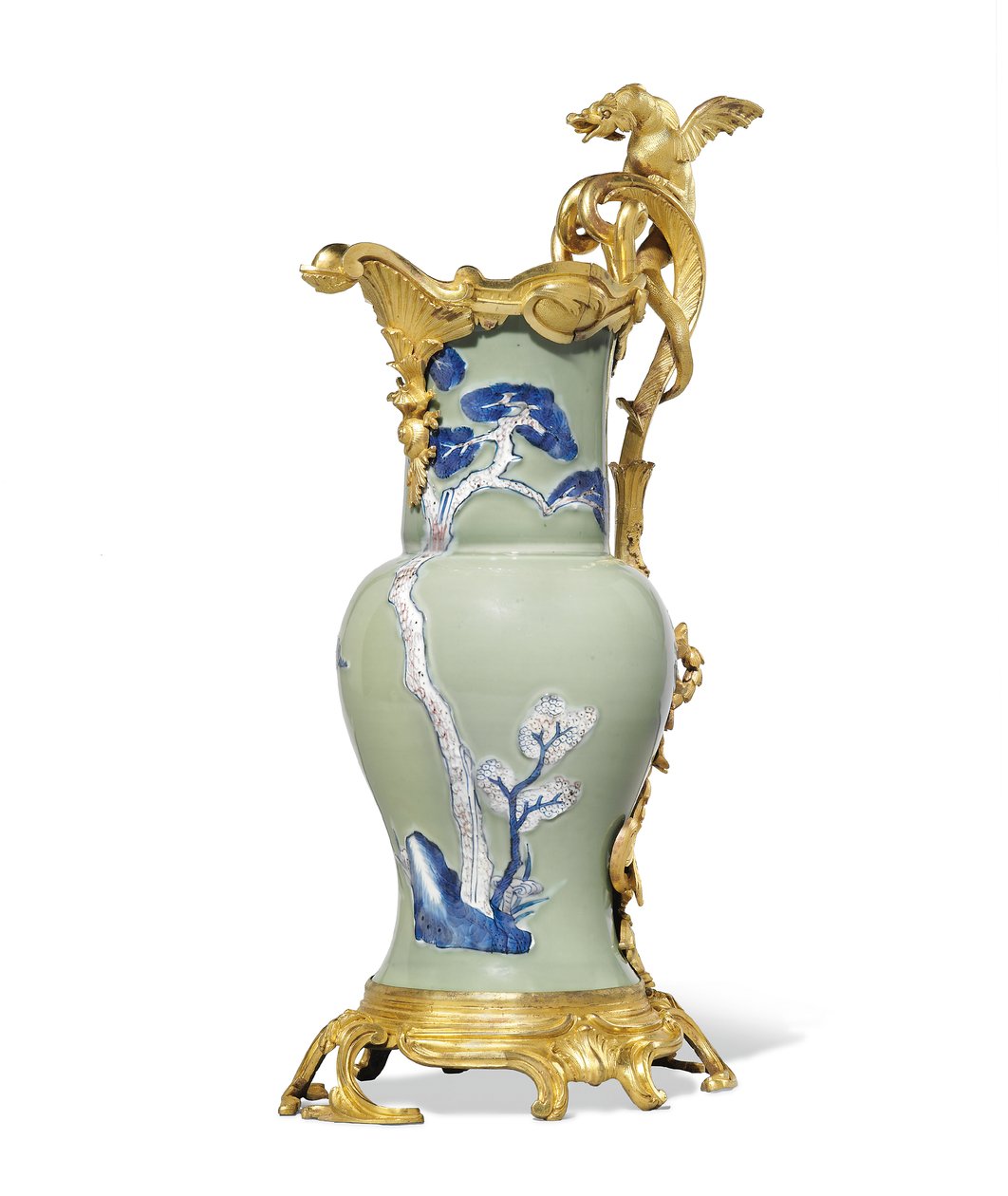 Yksi Ludvig XV:n kauhuparista, posliini 1662-1722, telineet n. 1745-49 (ormolu-asennettu posliini) tekijältä Qing Dynasty   Kangxi Period Chinese School