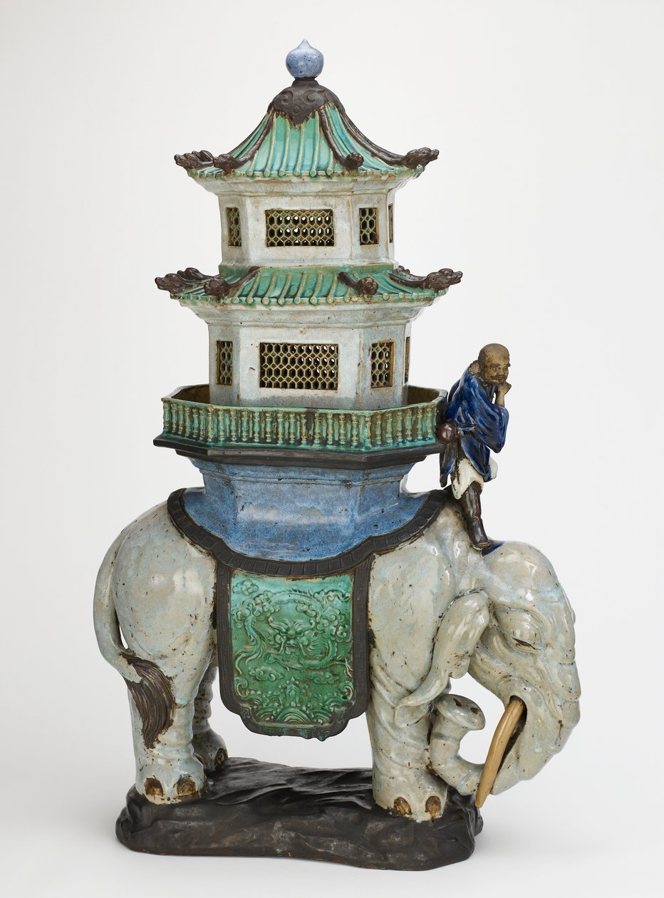 Suitsukepoltin, Shiwan (Shekwan) uunit, Guangdongin maakunta, Kiina, 1600-luvun puoliväli - 1800-luvun loppu (kivitavara) tekijältä Qing Dynasty Chinese School