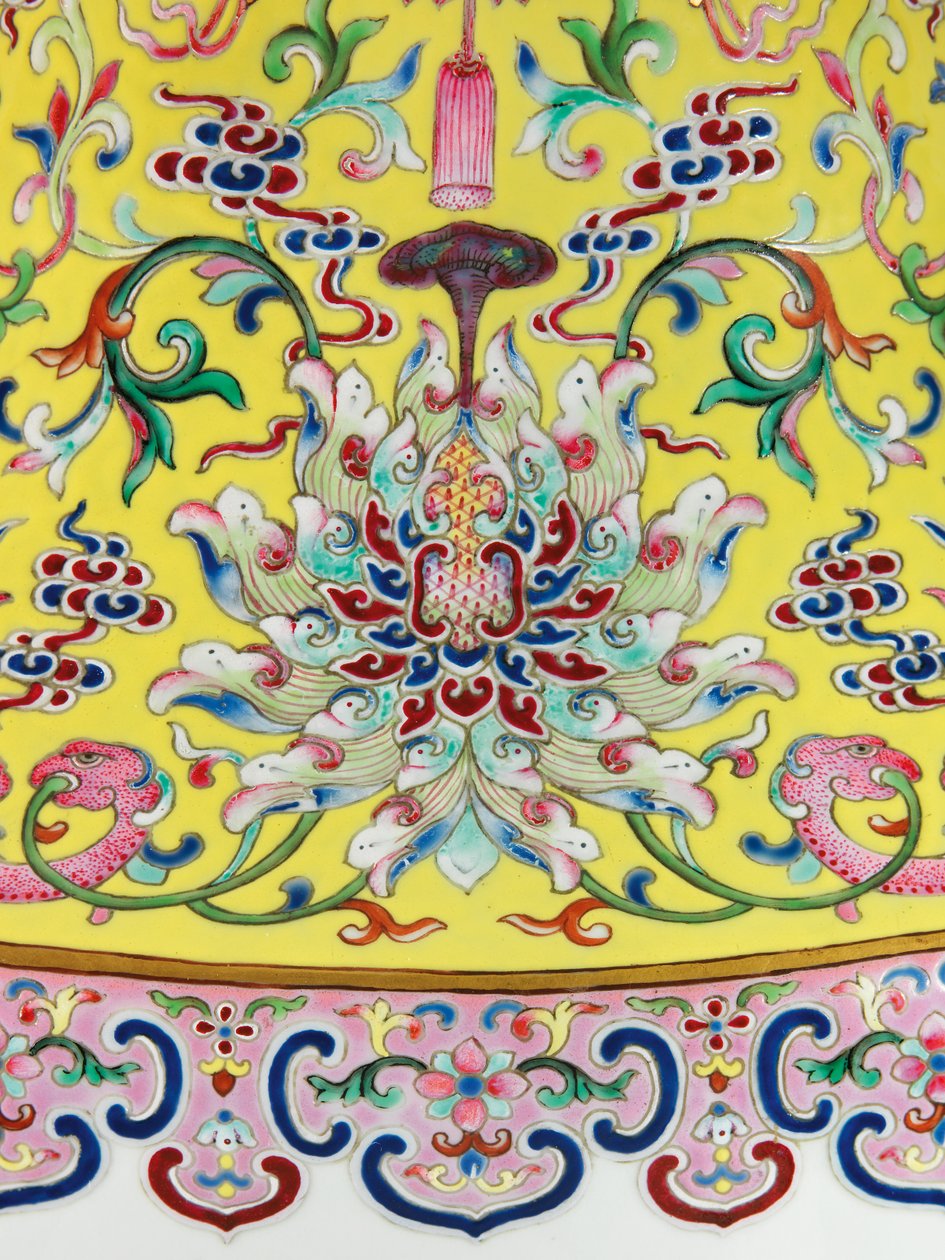 Yksityiskohta yhdestä Imperial Famille -ruusumaljakosta (keraamiset) tekijältä Qing Dynasty   Jiaqing Period Chinese School
