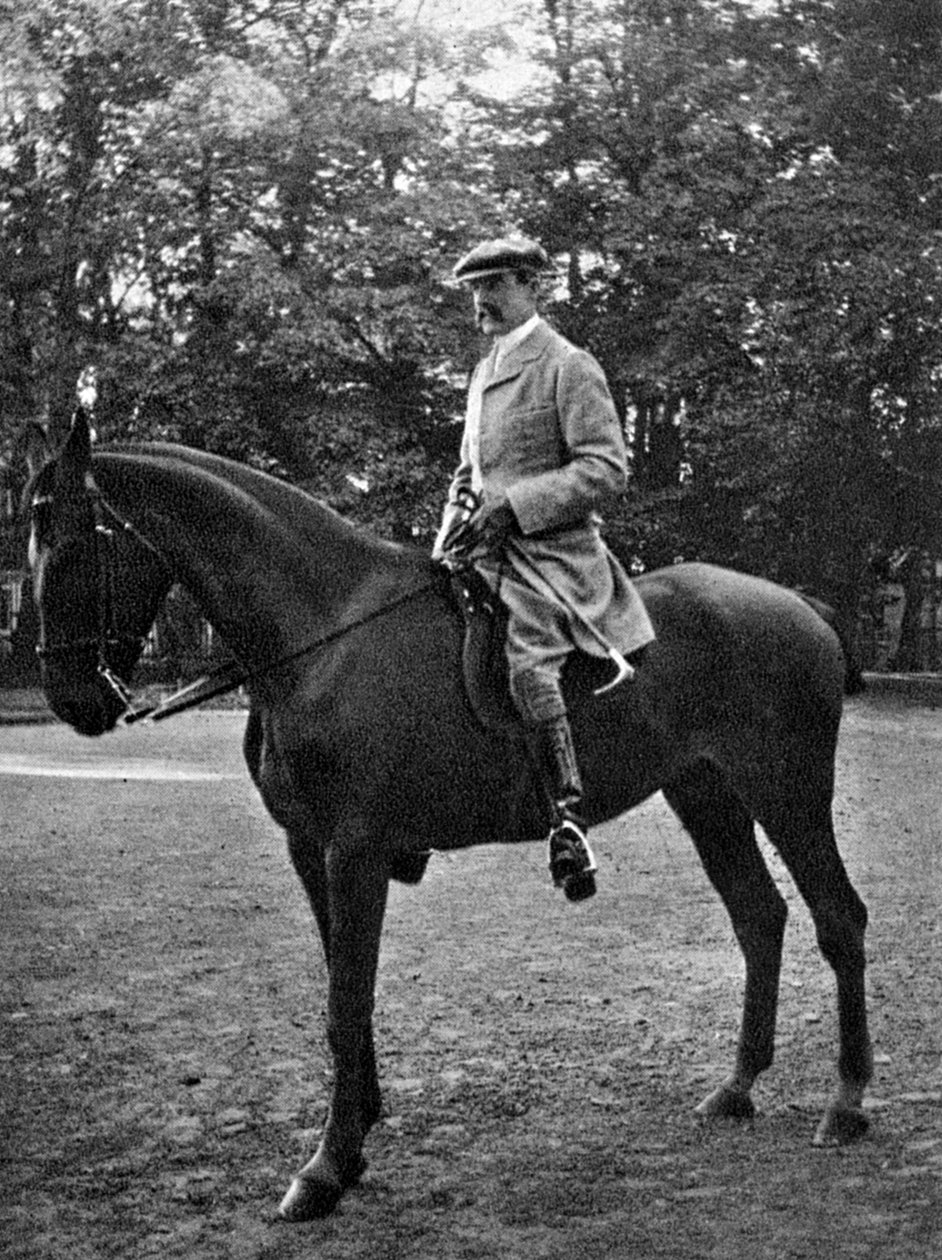 Eversti Brocklehurst Bernsdorffissa, 1908. tekijältä Queen Alexandra
