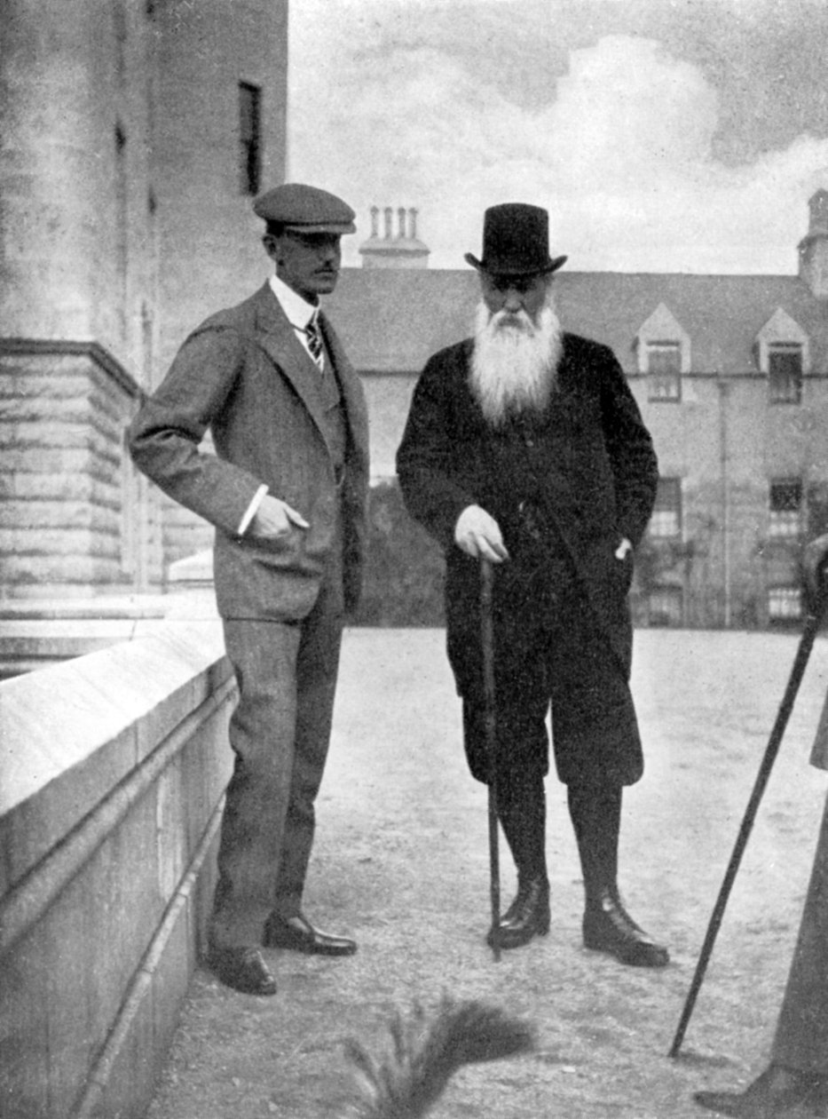 Sir Arthur Davidson ja Sir Dighton Probyn, 1908 tekijältä Queen Alexandra