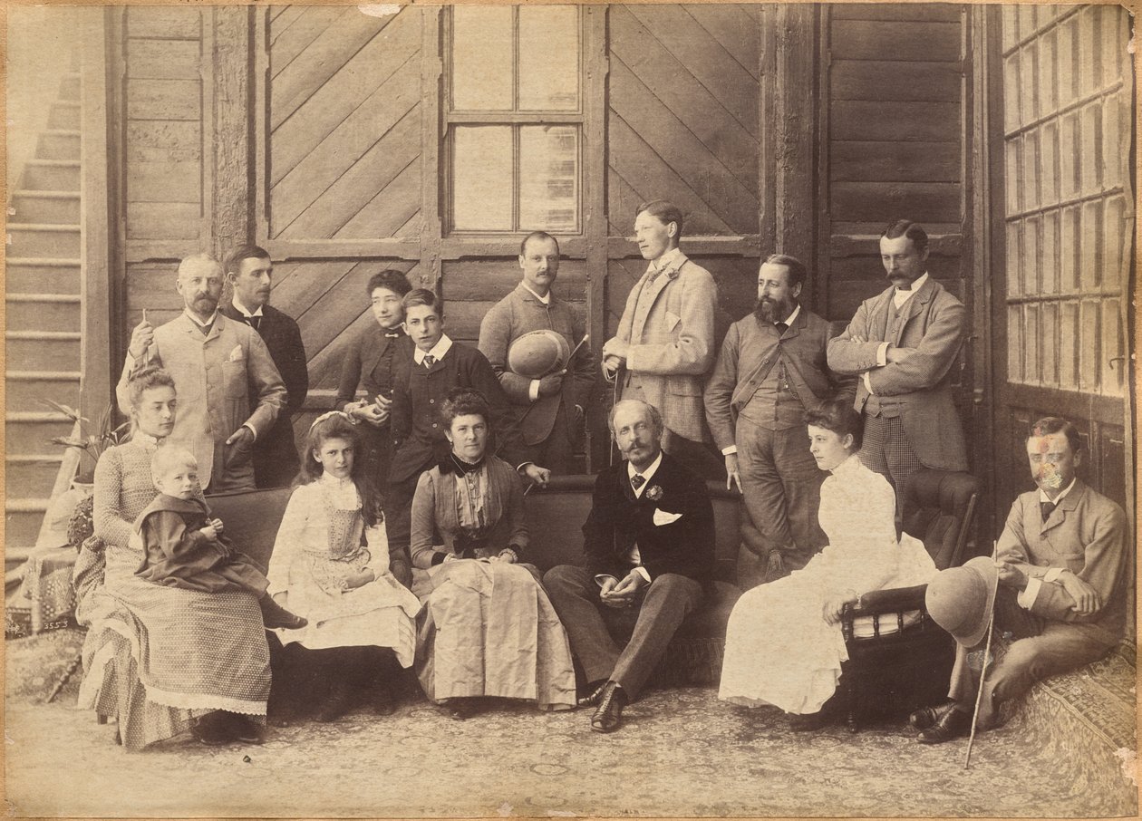 Shimla 17. toukokuuta 1887: varakuninkaan seurue. Lord William Beresford, sotilassihteeri, kapteeni Leonard Gordon, A.D.C., Mademoiselle Clerc, kunnianarvoisa Basit Blackwood, majuri F. R. Hamilton, A.D.C., herra Oglivie Grant, Sir Donald Mackenzie tekijältä Raja Deen Dayal