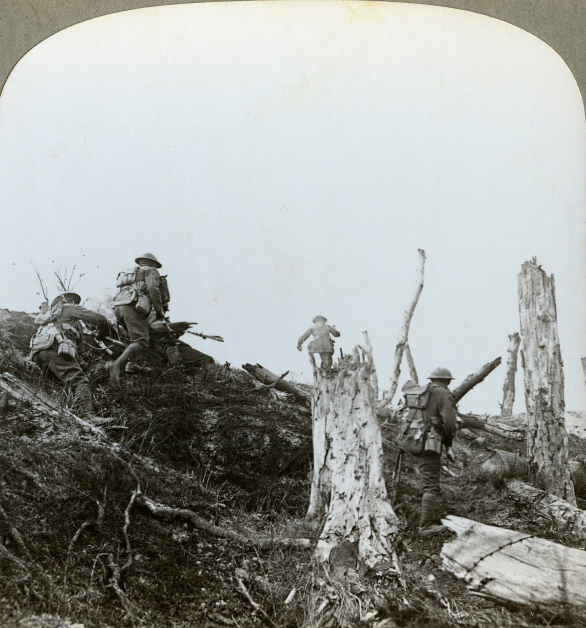 Hyökkäys Trones Woodissa, Sommessa, Ranskassa, ensimmäinen maailmansota, 1916 tekijältä Realistic Travels Publishers